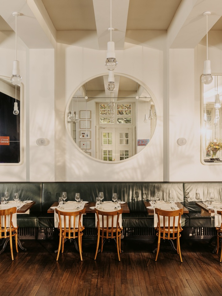 Restaurant Hotel Volkshaus Basel
Architects: Herzog de Meuron