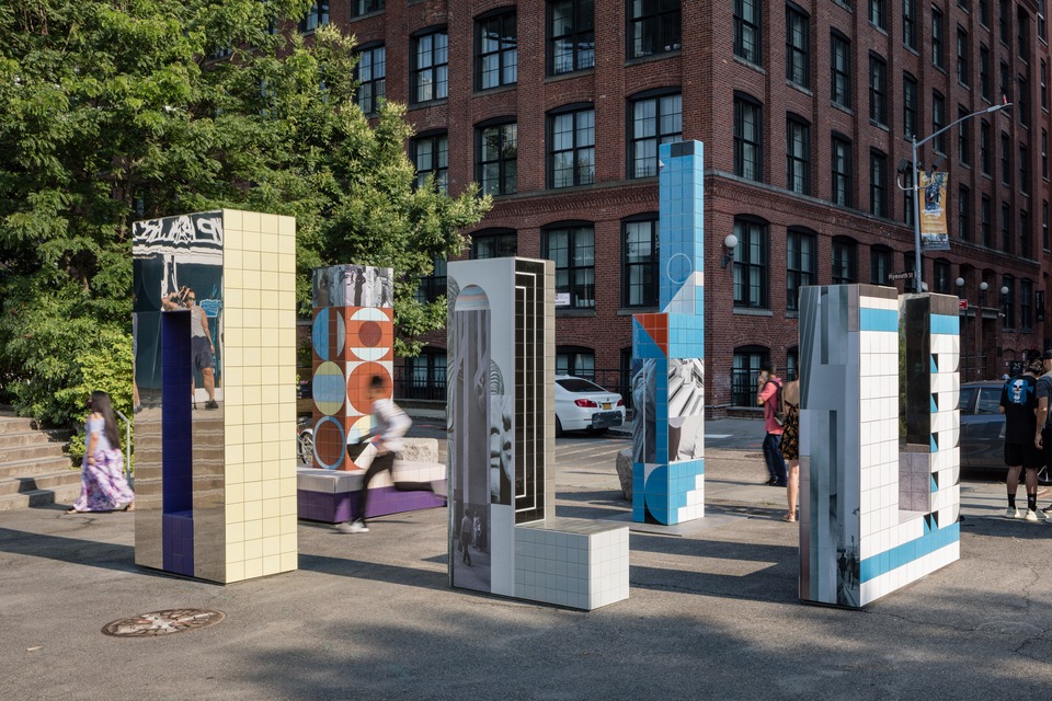 All New York images: Claudia Wieser, Rehearsal, 2021
Ceramic, digital prints, stainless steel
Presented by Public Art Fund at Brooklyn Bridge Park, July 29, 2021 - April 17, 2022
Courtesy Claudia Wieser; Marianne Boesky Gallery New York and Aspen; and Jessica Silverman, San Francisco
Photo: Nicholas Knight, Courtesy of Public Art Fund, NY